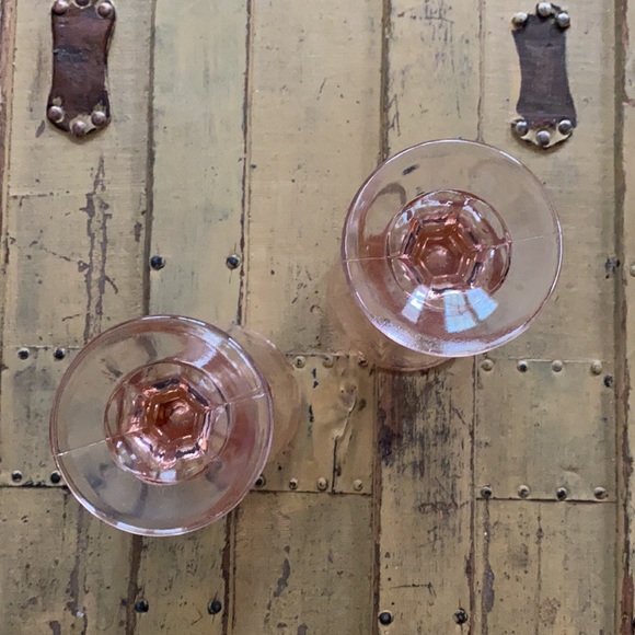 VINTAGE BLUSH PINK CARNIVAL GLASS GOBLET GLASS SET - Picture 9 of 11